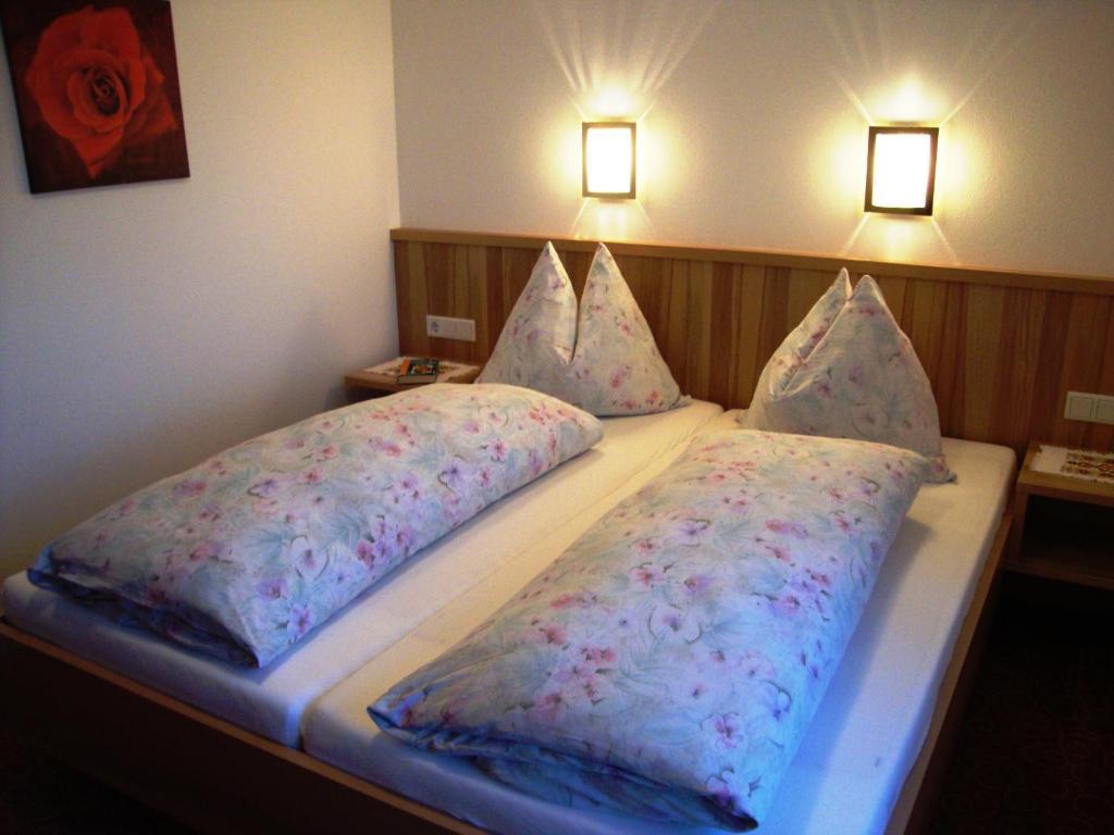 Gasthof Brentwirt Guest House Leogang Rom bilde